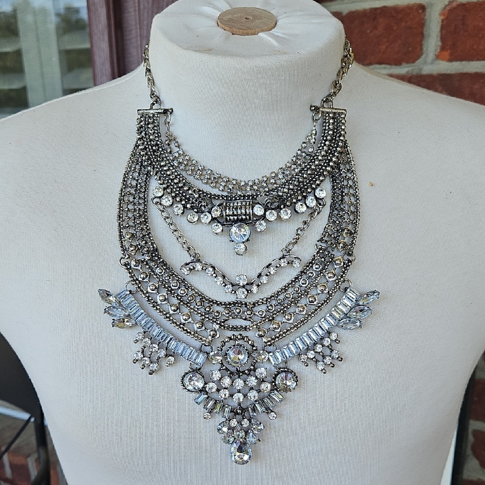 Elegant Silver Statement Necklace